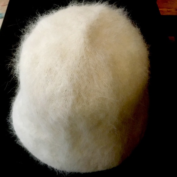 Fuzzy White Bell Hat 🤍Angora & Cotton - Picture 2 of 6